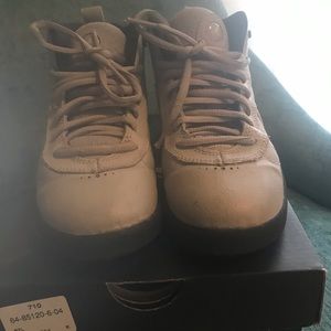 Boys grey Jordan’s